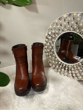 Women's Brown Faux Leather Ankle Boots in Rich Brown. Size: US 9